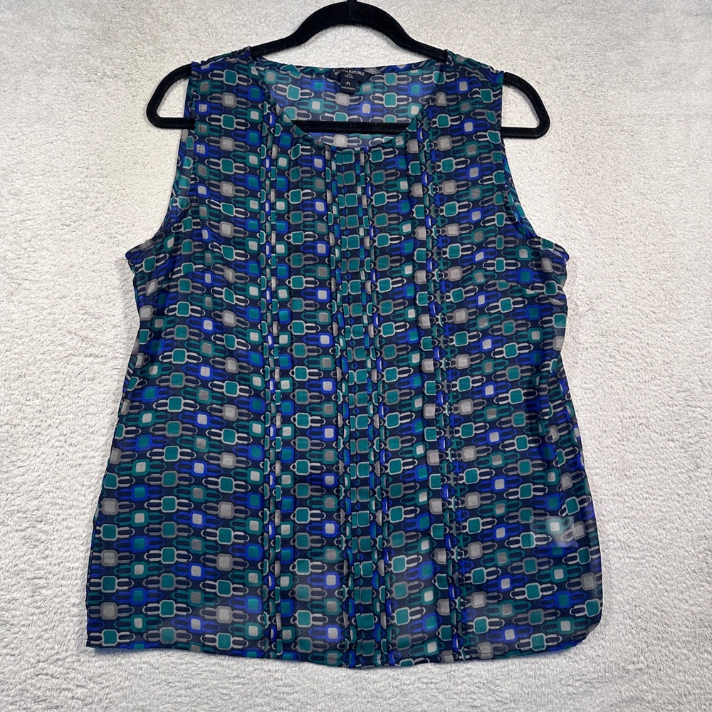 Banana Republic Sleeveless Blouse Geometric Print Pleated Front Womens Petite PL